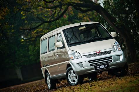 De Tuinen van Wuling: Een groene oase vol geschiedenis en mysterie!