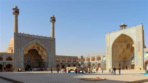  Jameh Mosque van Isfahan: Een Oase van Kalligrafie en Architecturale Pracht!